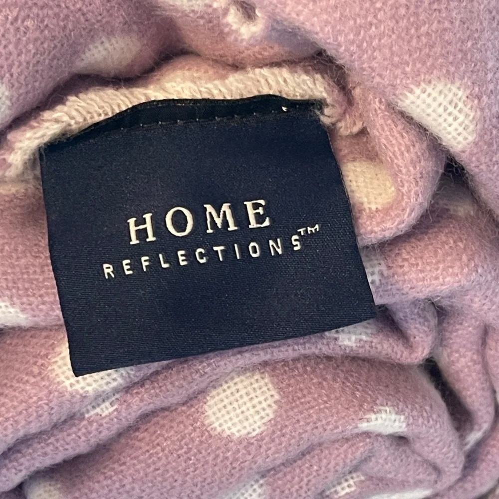 HOME REFLECTIONS Dot Throw with Fringe reversible In Lilac - Picture 13 of 13